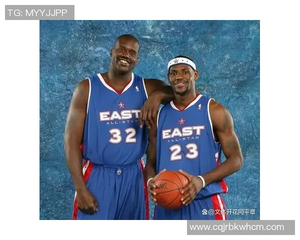 足球明星与篮球明星同框合影展现运动魅力与友谊的精彩瞬间 足球明星与篮球明星同框合影展现运动魅力与友谊的精彩瞬间