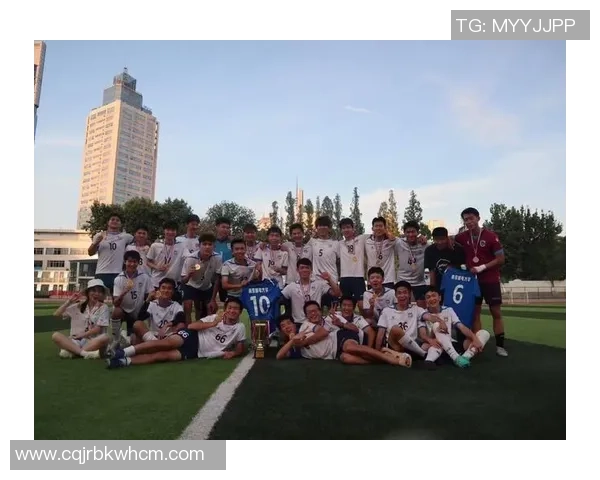 杭州足球队荣登全国足球配合排行榜第七位展现强大实力与团队精神 杭州足球队荣登全国足球配合排行榜第七位展现强大实力与团队精神